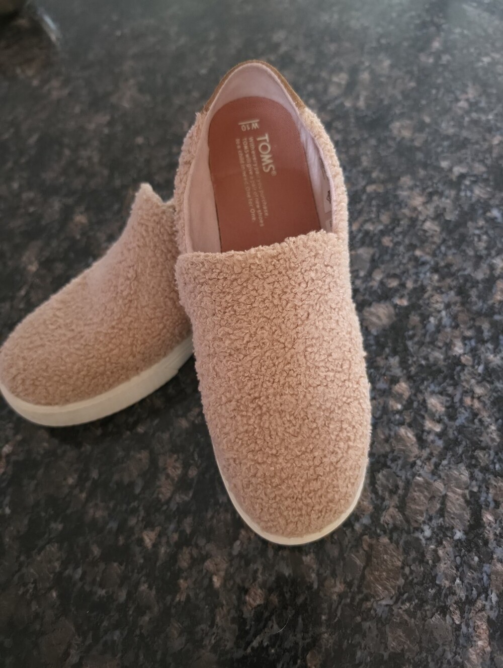 Womens Sz 10 Toms Sherpa Suede Slip On Shoes